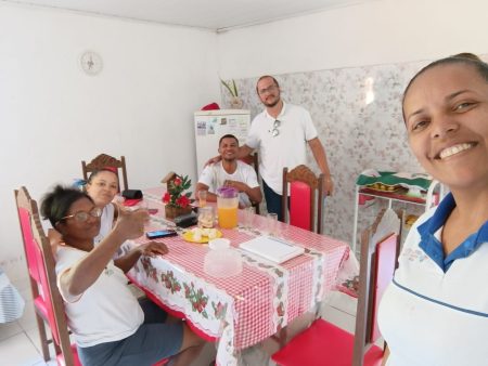 Primeira Ação do Projeto Saúde na Comunidade Em Alusão Ao Janeiro Branco/roxo
