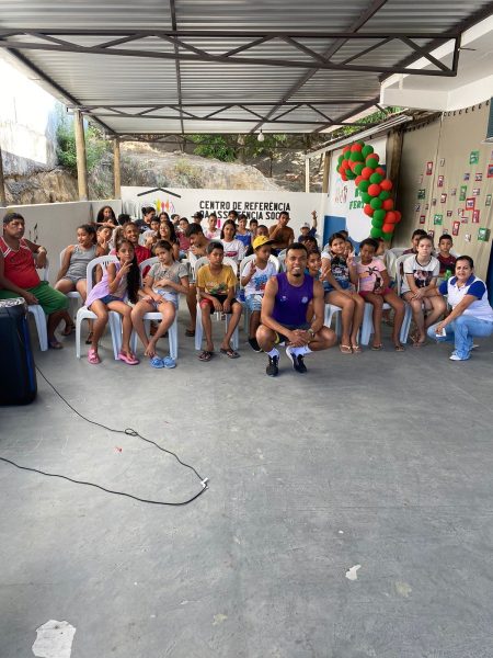 Visita do Jogador Profissional Farley Rosa Aos Grupos do Serviço de Convivência e Fortalecimento de Vínculos do Cras
